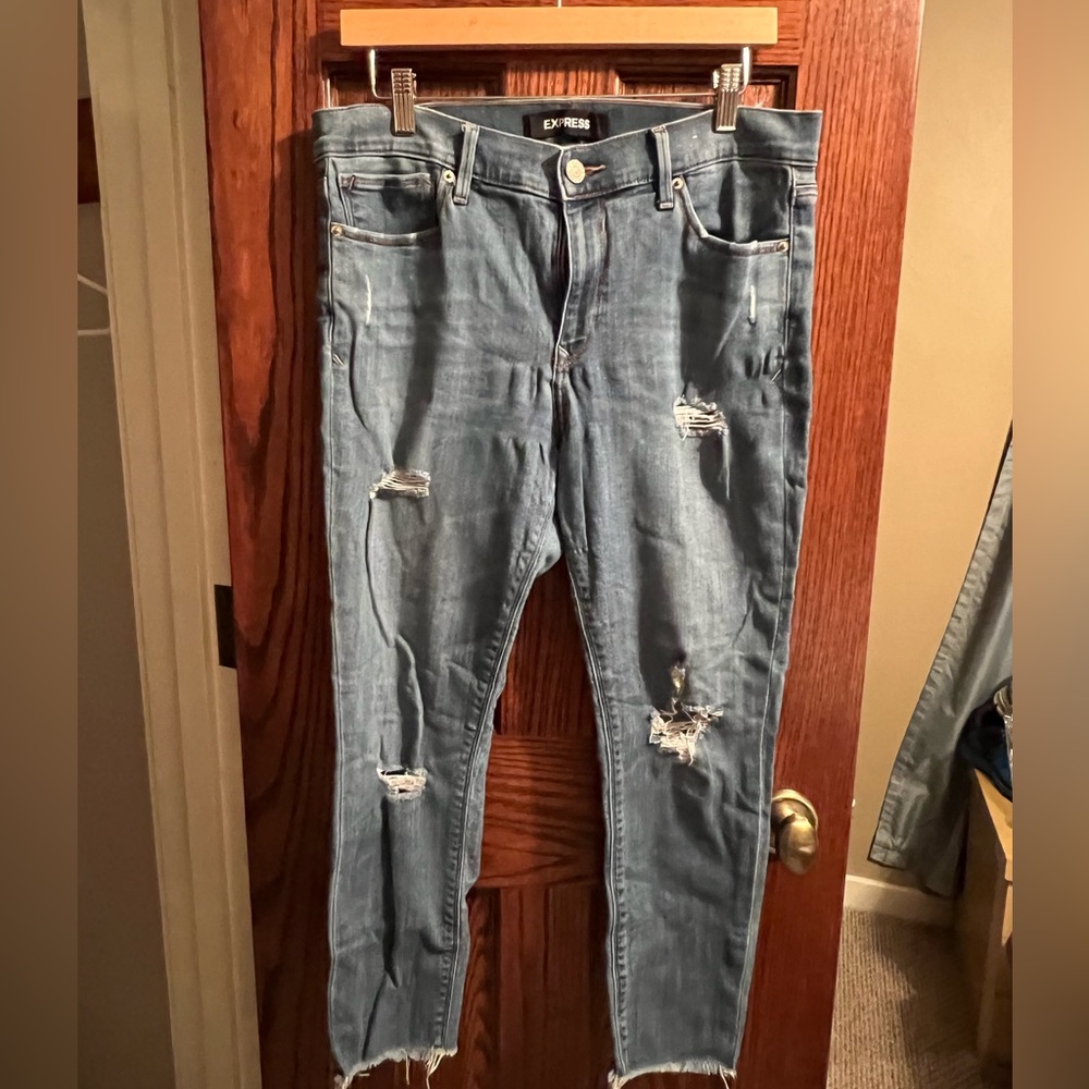 Womens Express jeans size 12 short